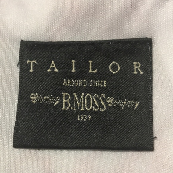 B. Moss Red Floral Print Lined Skirt Size 6 - Picture 3 of 3